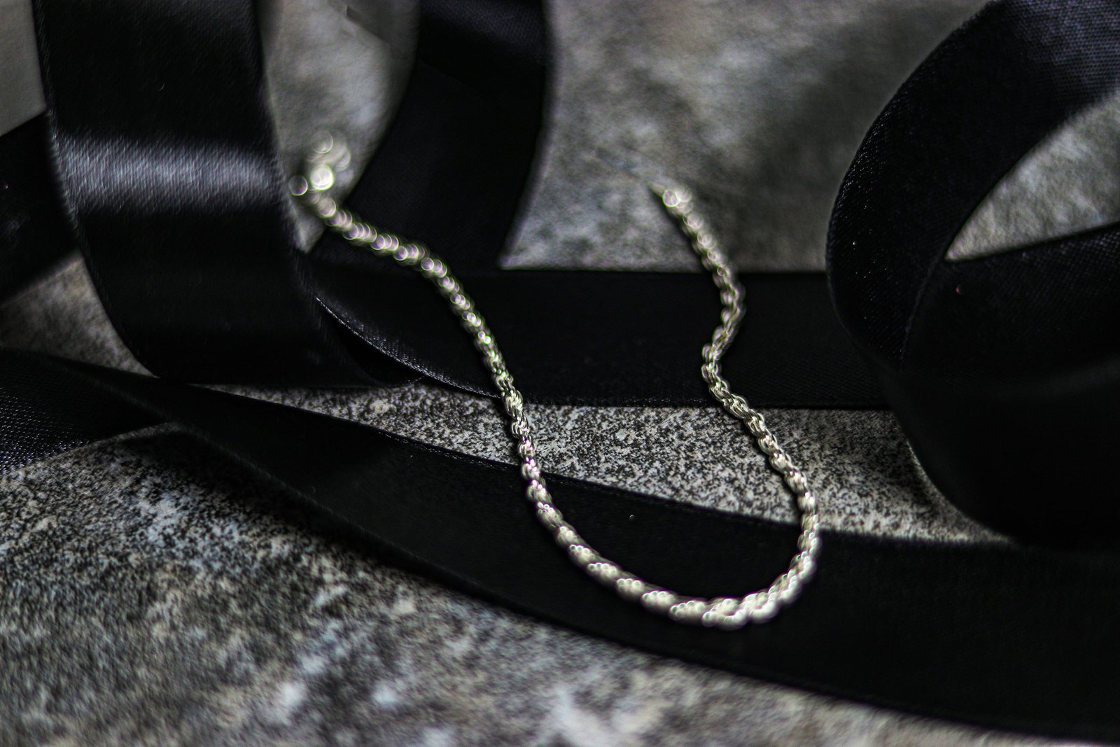 Silberschmuck mit Alufolie gereinigt